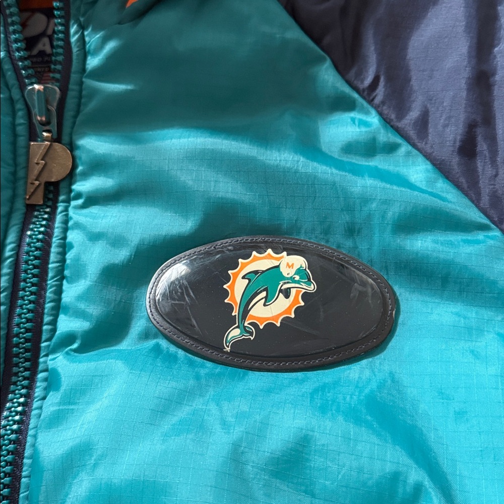 90’s Pro Player Miami Dolphins Vintage Puffer Jacket - Picture 12 of 16